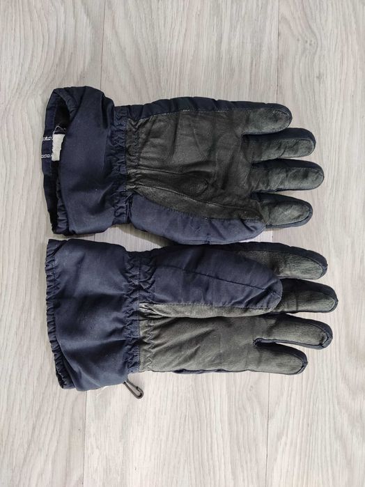 Ски и сноуборд ръкавици предимно Gore-Tex на най-добрите марки