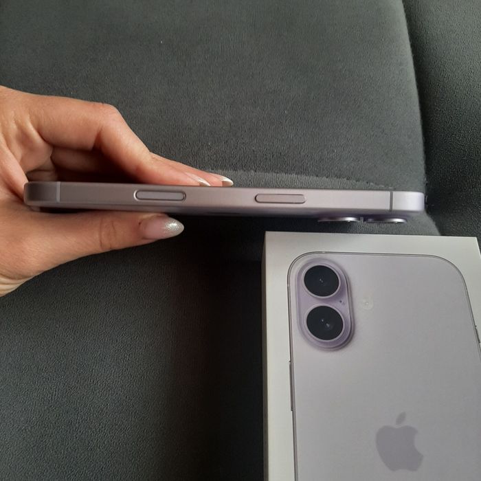 iPhone 17 лилав, с гаранция