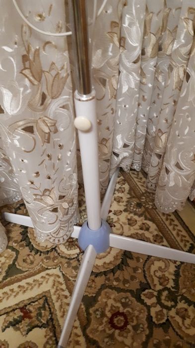 продам вентилятор напольный Витэк новый з режима ..автоповорот ...пул