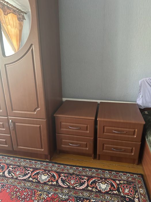 Продам шкаф с тумбочкой!!
