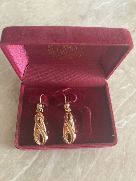 Продам золотые серёжки  хулиганки