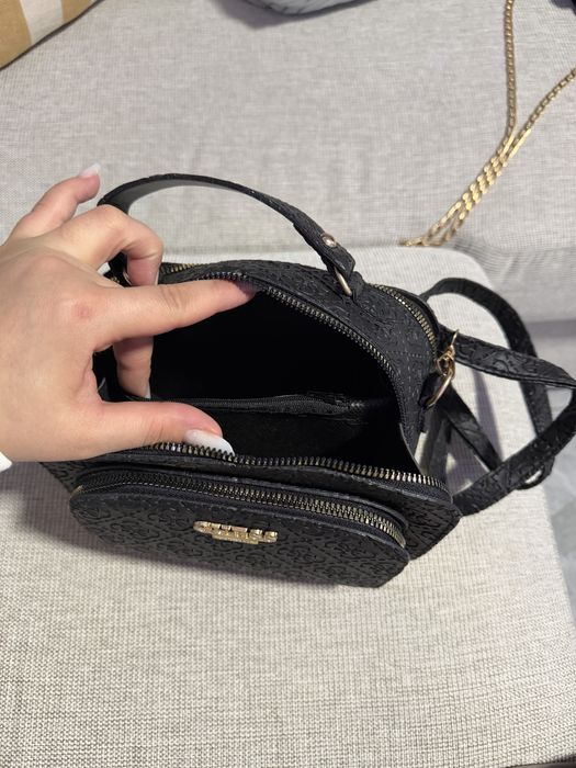 Geanta tip postas guess noua