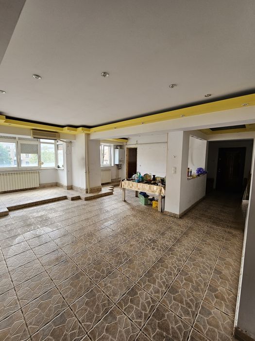 Apartament 4 camere A.I. Cuza