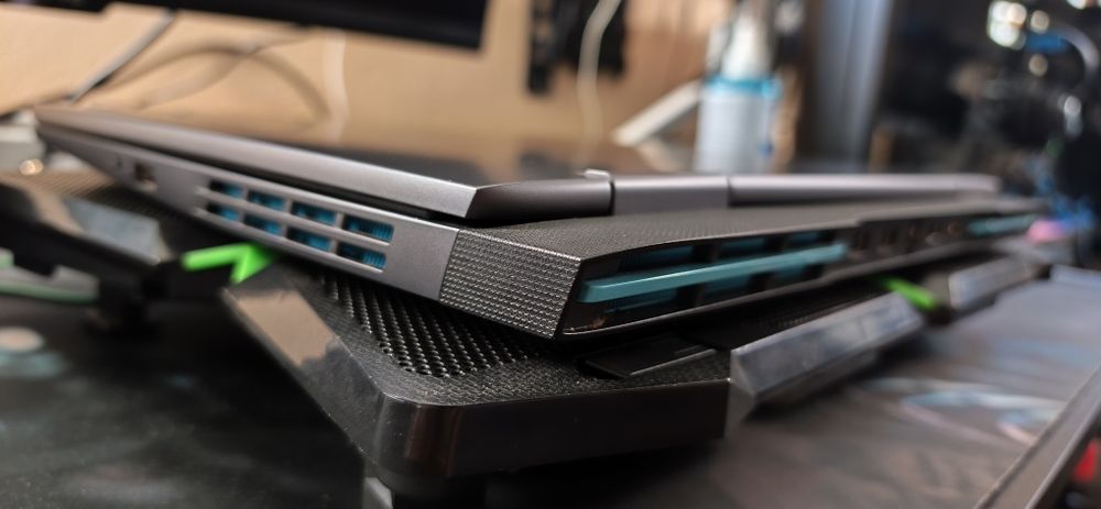 Laptop Lenovo LOQ 15IRH8