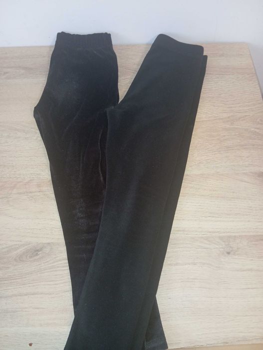 Подарявам панталонки и клинове за момиче