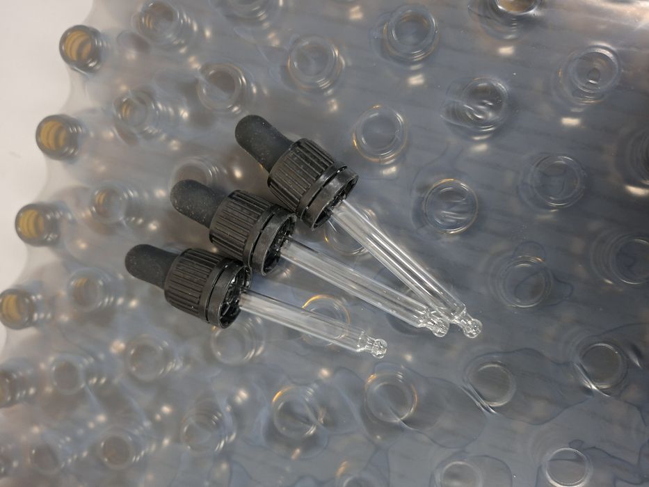 Стъклени Шишенца 30мл и капачки с пипета/капкомер