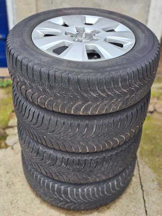 Jante aliaj audi cu cauciucuri de iarna 195/65/15