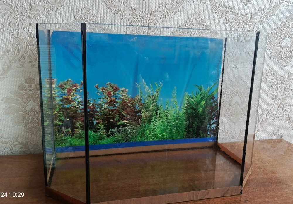 Продам аквариум для рыбок