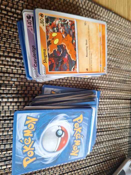 Покемон карти 105 броя
