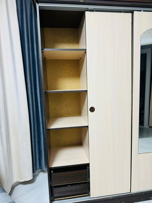 Продаётся Шкаф в хорошем