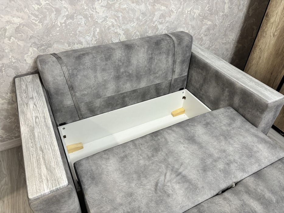 Продам мини диван