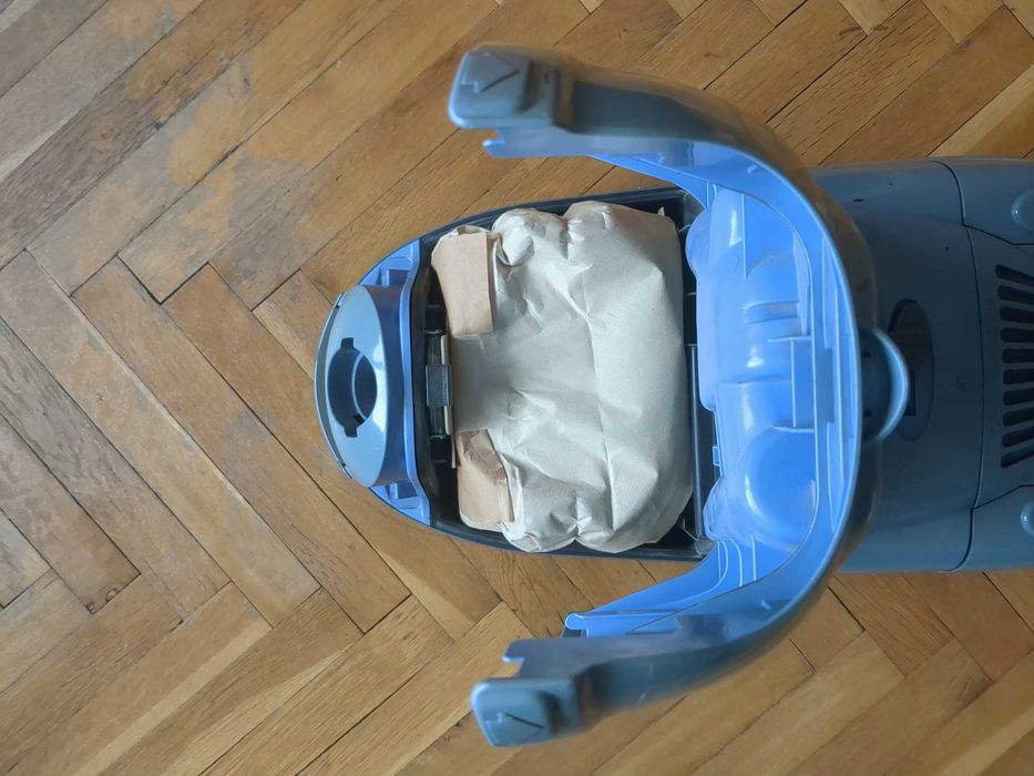 Прахосмукачка Panasonic MC-E775