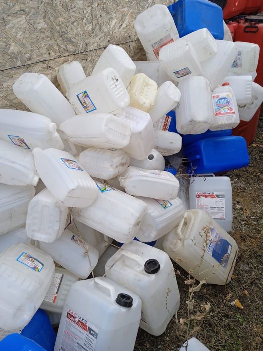 Бочки и канистры пластиковые