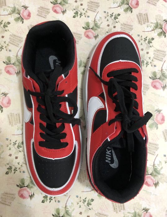 Кроссовки Nike Air