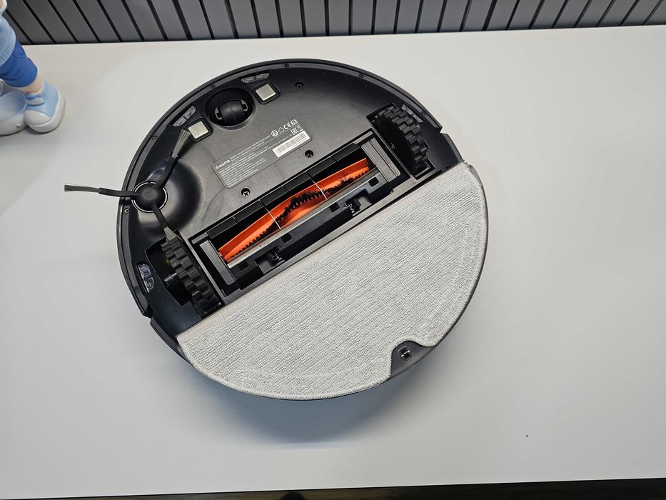 ПРОДАМ Dreame D9 Max Мощный Робот-пылесос. Состояние ОТЛИЧНОЕ.