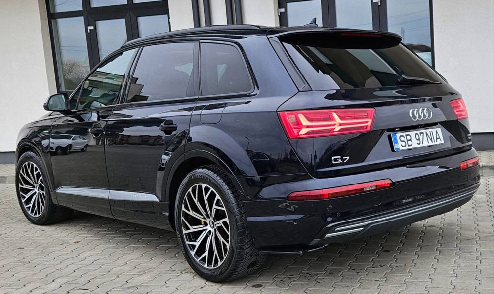 Audi Q7 E-Tron 2017 E6 Facelift 3.0 D 372 CP + Curent Panoramic Plasma Incalzire Racire Matrix Distronic Suspensie Extra Mega Full