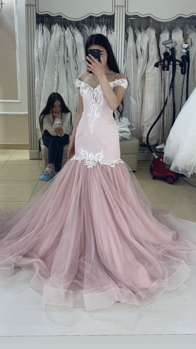 Платье вечернее