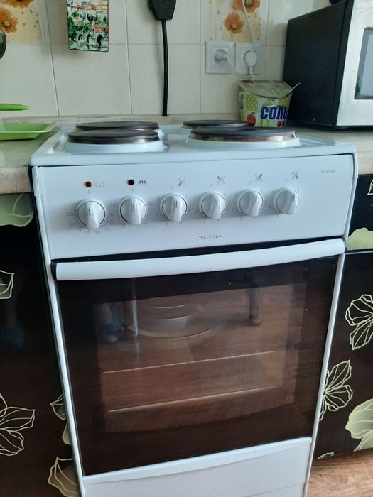 Продам Эл.плиту "Дарина "