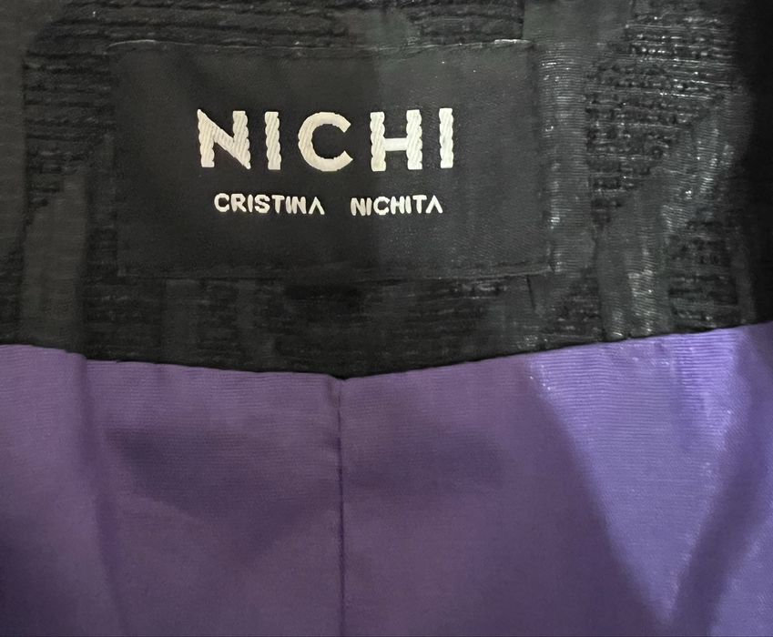 Pardesiu Nichi by Cristina Nichita