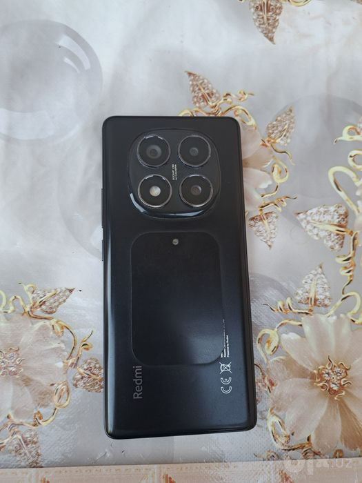 Redmi Note 14Pro (12/512) Qora rang srochniy sotiladi ideal holatda