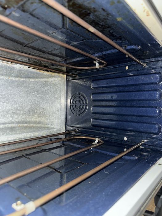 Продам духовку ARTEL 42л