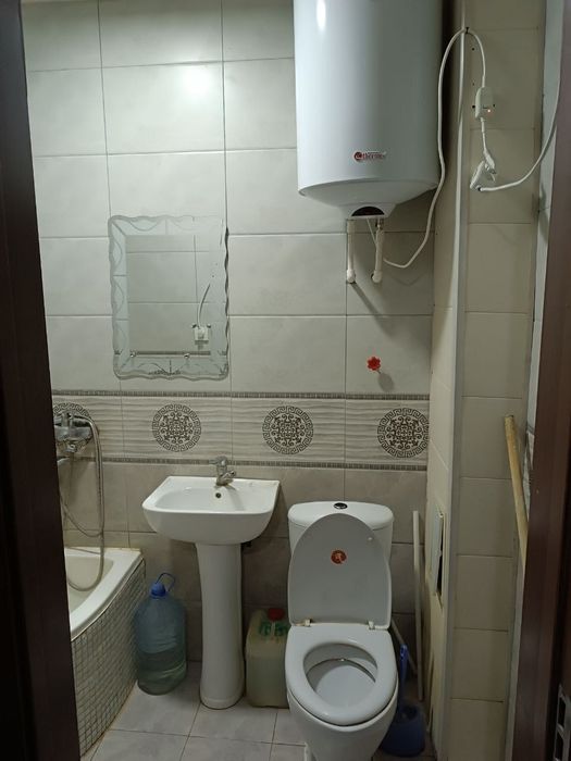 Срочно продаётся 2 х комп. 5 этаж Квартира Шарк 2