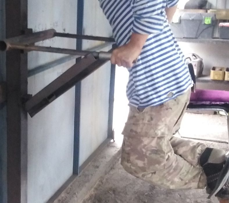 Продам турник дверной и брусья стены