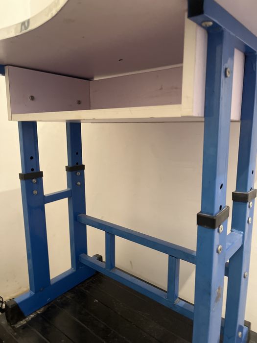 Детский стол для учебы