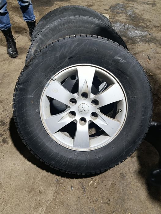 Шыны с титановым дискам на 17 265/65