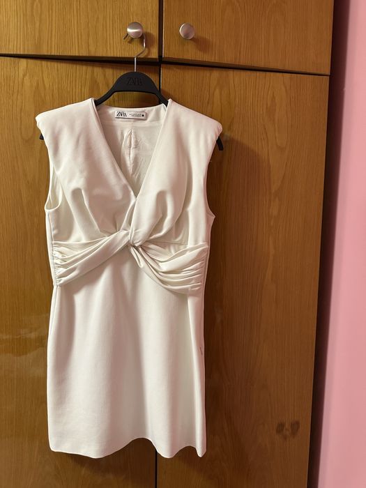 Рокля ZARA, размер M, бяла