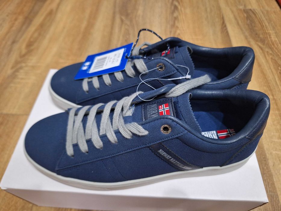 Продавам мъжки спортни обувки