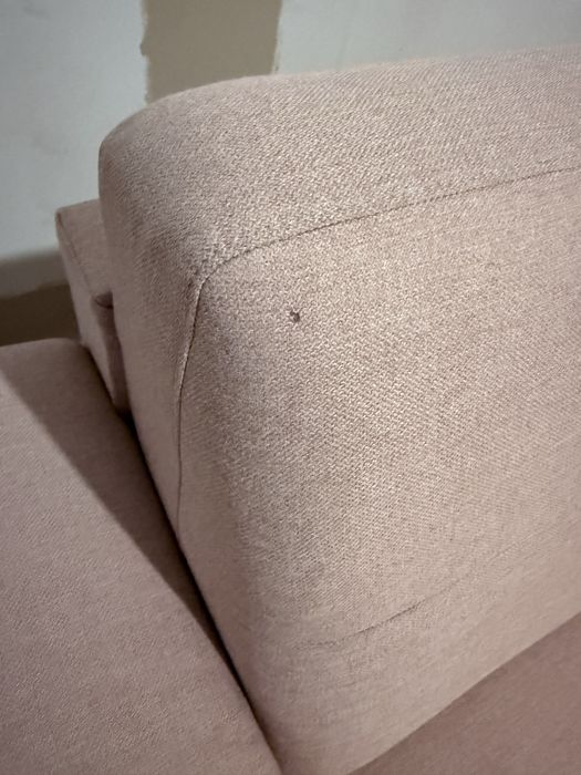Canapea roz stil scandinav extensibila cu saltea