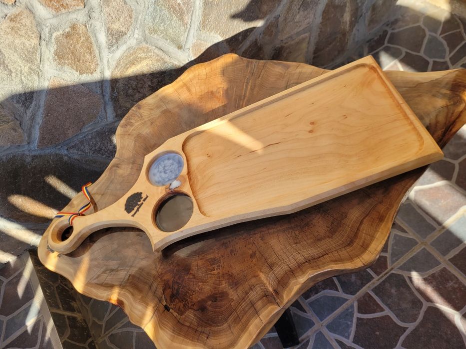 Platourii cu sosiere și rasina epoxy