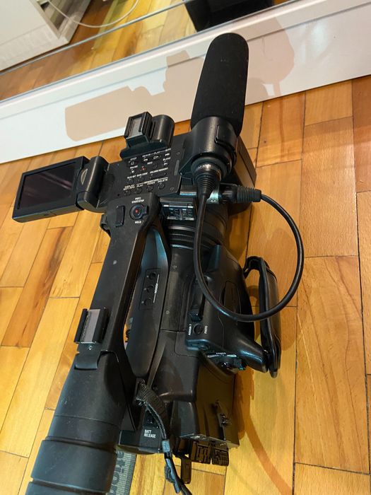 Sony камера с касета HDV 1080I/ mini DV