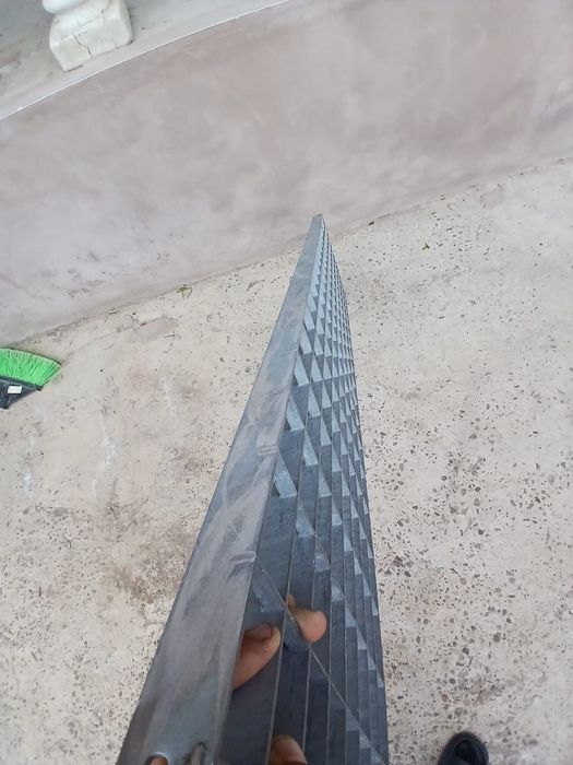 Vand trepte zincate