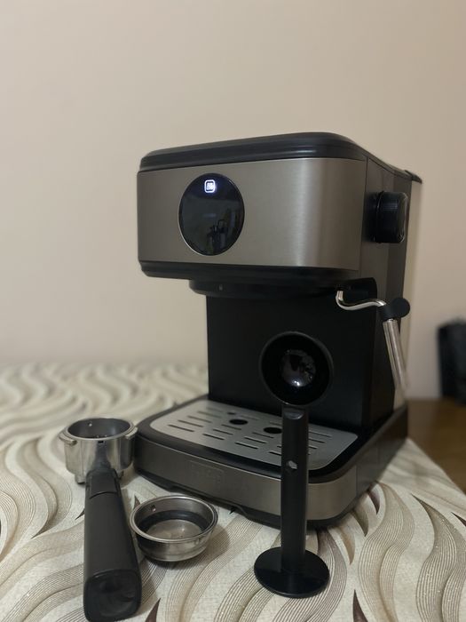 Кафемашина BLACK&DECKER BXCO850E 20 bar, 1500 ml, 850 W