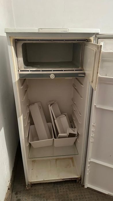 Буу холодильник сатылады!