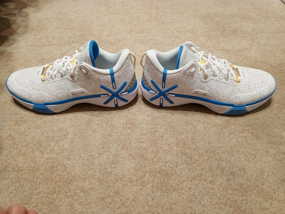 Новые мега кроссы Li Ning, 45 -46 размер