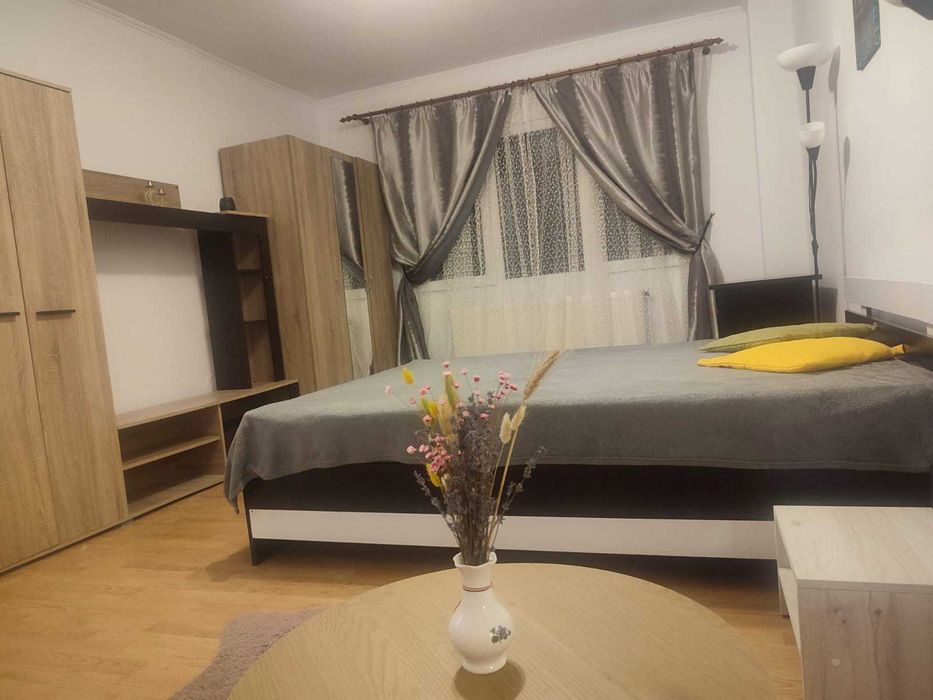 Inchiriez apartament  1 cam