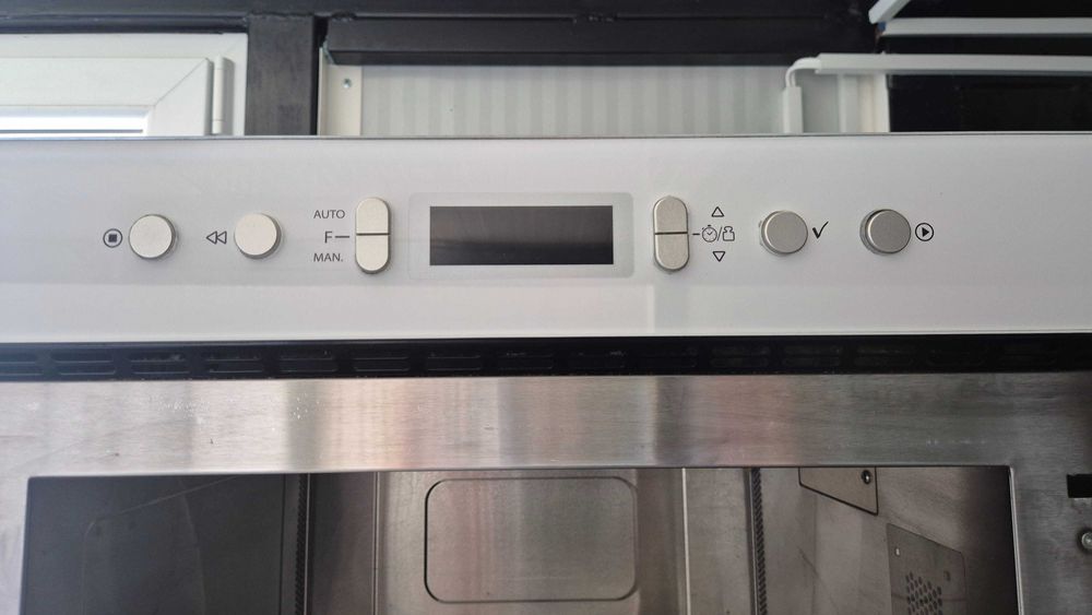 Интегрирана микровълнова печка Whirlpool AMW 498 WH, 750 W, 17 л, бяла