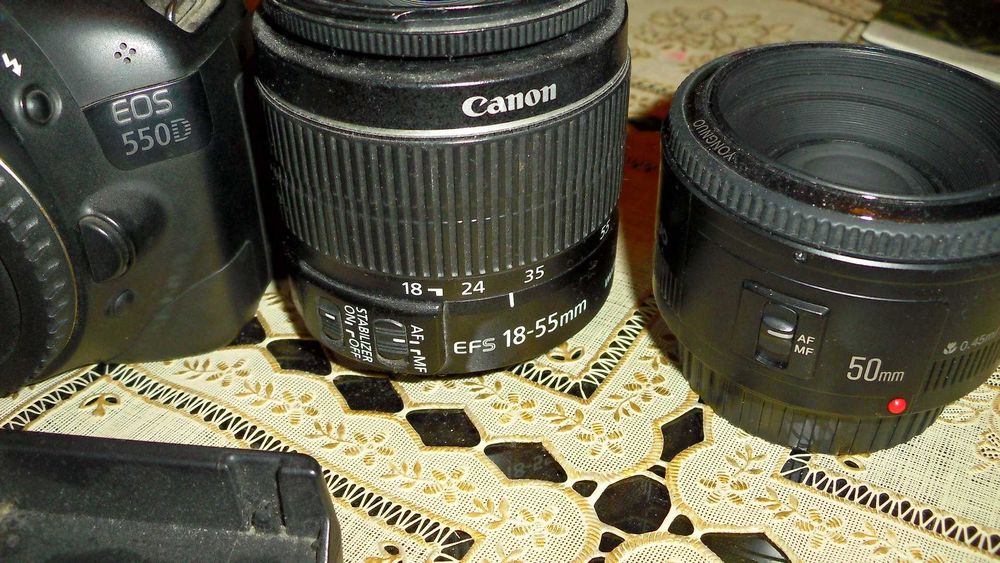 Фотоапарат DSLR Canon EOS 500D + EF-S 18-55 IS KIT или 50мм /1.8