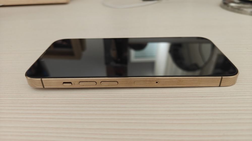 iPhone 13 pro gold