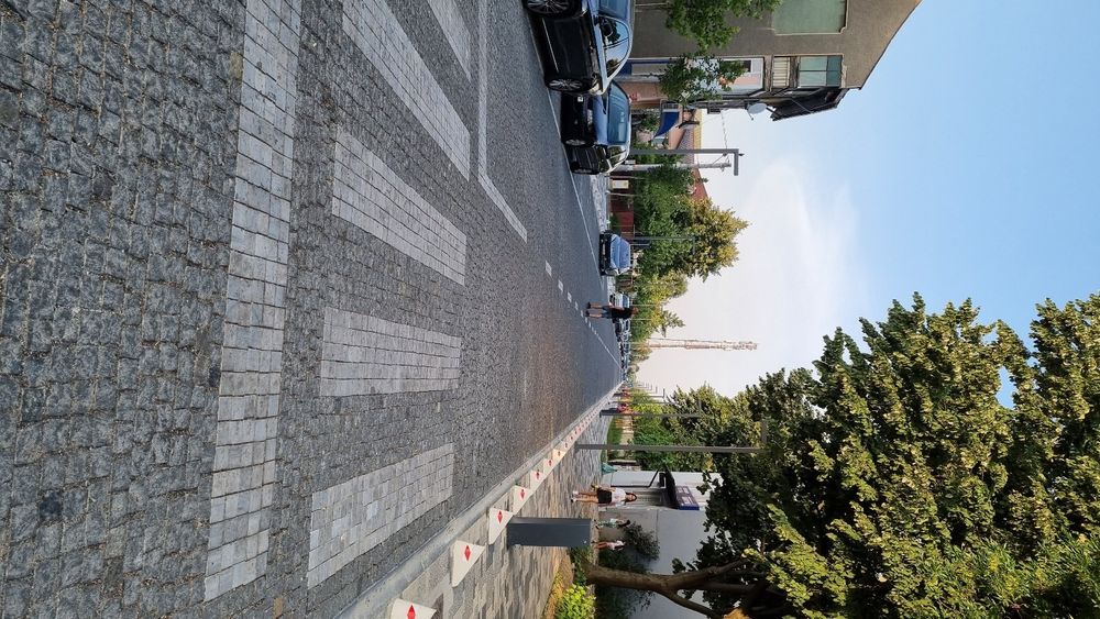 Închiriez garsoniera