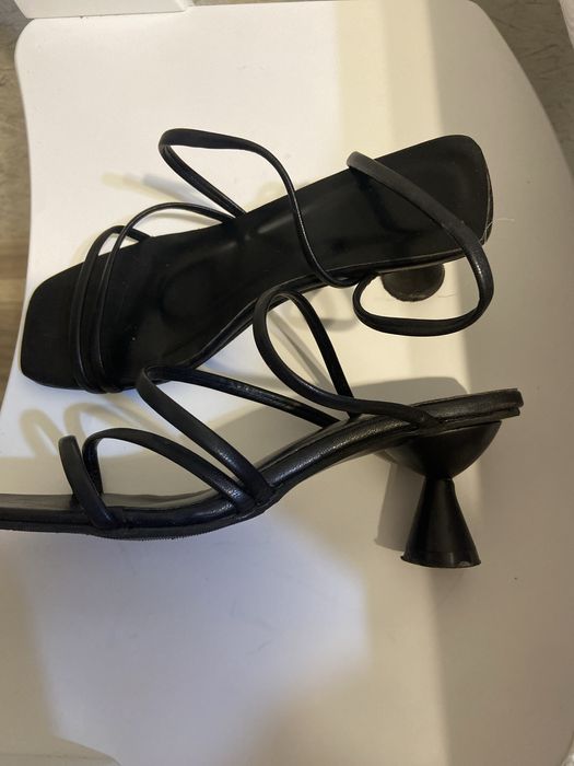 Продам босоножки удобные