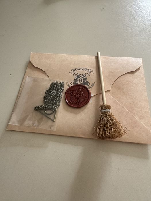 Продам набор Гарри Поттера