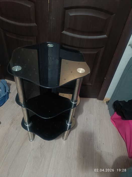 Продам тумбочку  цена 5000 тг