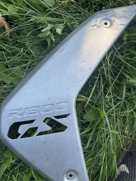 carenă laterală pentru BMW R1300GS
