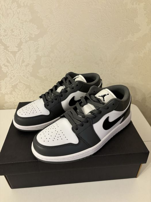 Nike Jordan 1 Low “Dark grey”