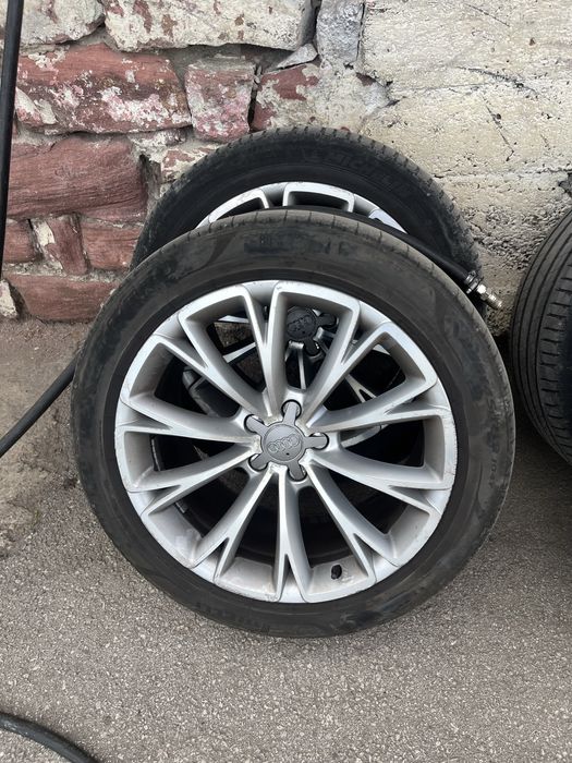 Джанти с гуми Ауди А8