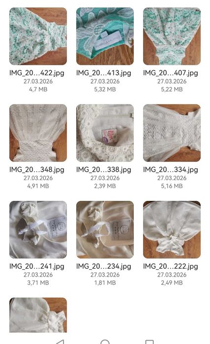 Hainute si accesorii pentru fetite